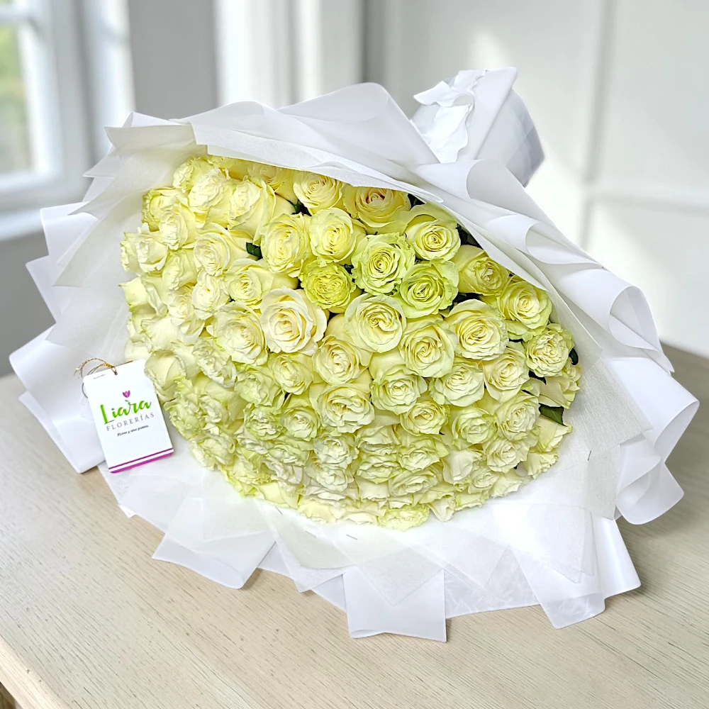 #rosasblancas #floresblancas #ramorosasblancas #floresblancasenramo #liliumblanco